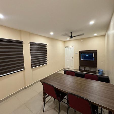 Heres Haut Residency Kochi Exterior foto