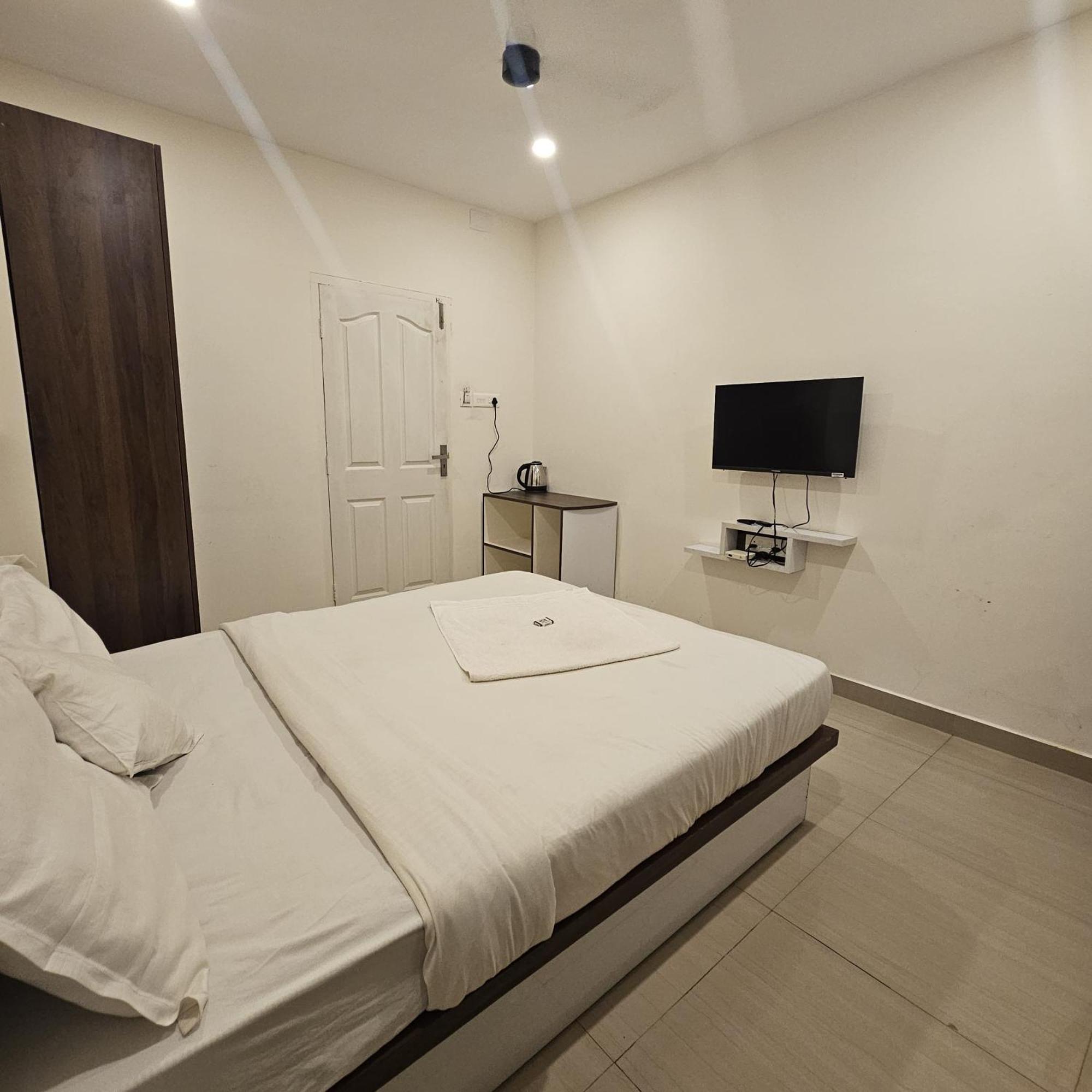 Heres Haut Residency Kochi Exterior foto