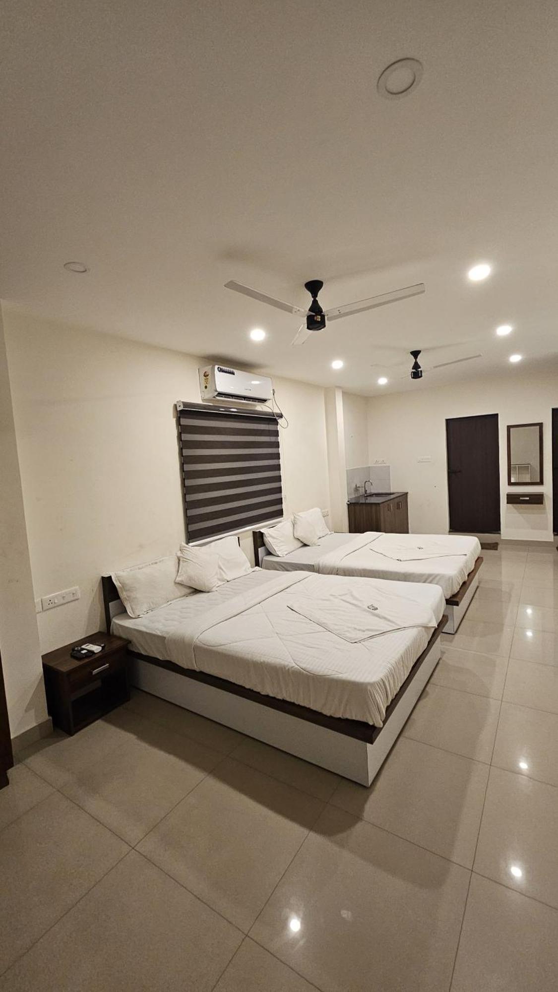 Heres Haut Residency Kochi Exterior foto